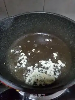 Make Garlic pasta step 2