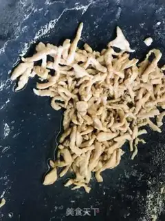 Make Spring rolls step 6