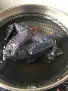 Make The natives are eating chicken soup step 4