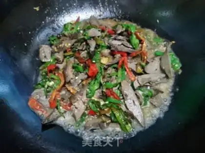 Make Double pepper fried duck liver step 5