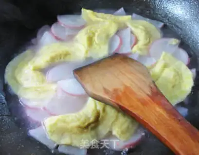 Make Egg dumpling radish soup step 5