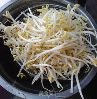 Make Green bean sprouts step 1