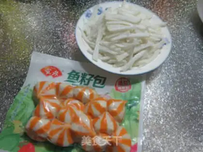 Make Fishseed with radish soup step 0