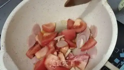 Make Tomato fried eggs step 6