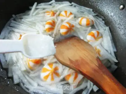 Make Fishseed with radish soup step 6