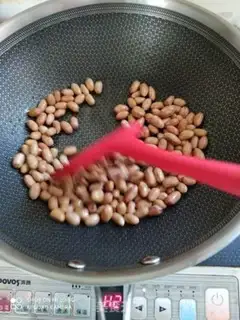 Make Fried peanut beans step 1
