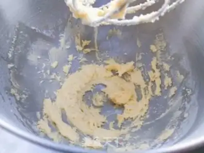 Make Caramel almonds step 1