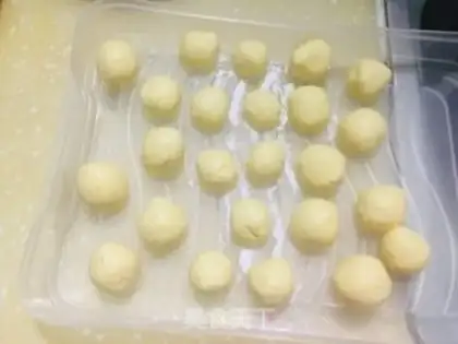 Make Pumpkinballs step 5