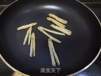 Make Dinosaur porridge step 1