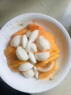 Make Pumpkin steams lilies step 2