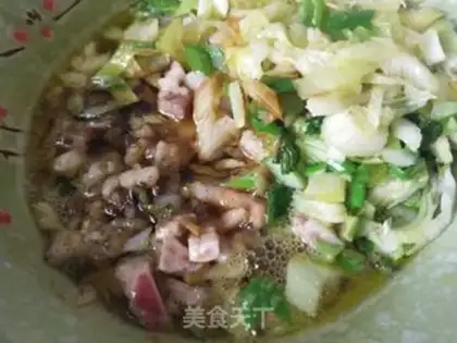 Make Pork cabbage pie step 4