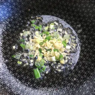 Make The cabbage noodles step 4