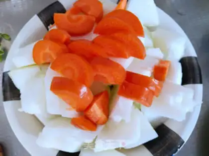 Make Seameat melon soup step 3