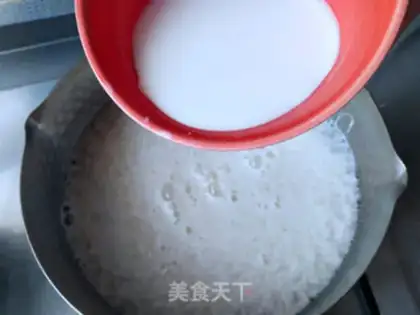 Make Rice and egg soup step 2