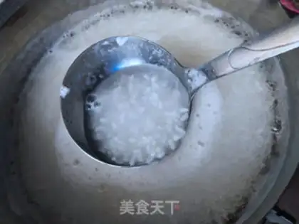 Make Rice and egg soup step 3
