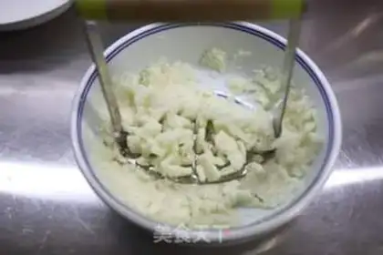 Make Pumpkin rolls step 2