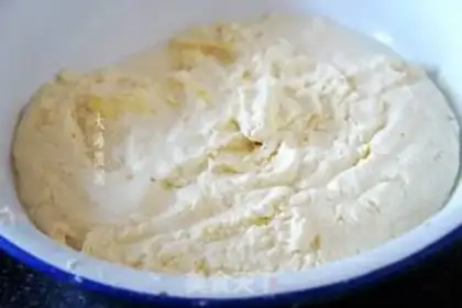 Make Northeast snack cake step 1