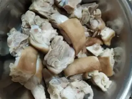 Make Red burning of pigs