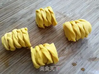 Make Pumpkin sprained step 7