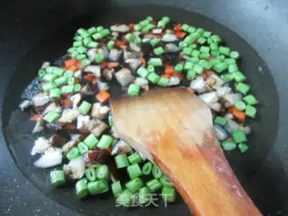 Make Sphinx four seasoned bean fried rice step 2
