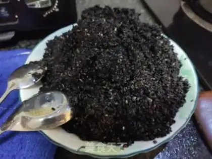 Make Three black porridges step 0