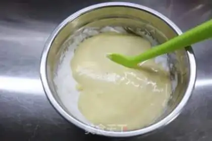 Make Pumpkin rolls step 12
