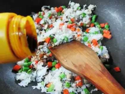 Make Sphinx four seasoned bean fried rice step 5