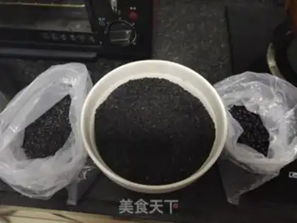 Make Three black porridges step 2