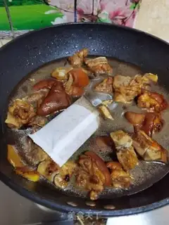 Make Red burning of pigs