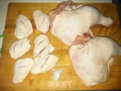 Make A duck-legged chicken wing in Orleans step 1
