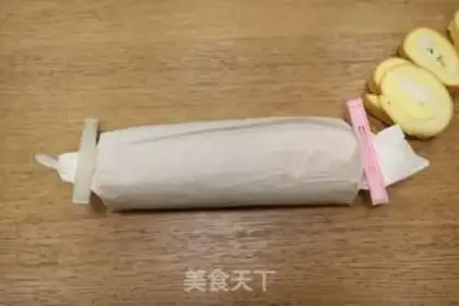 Make Pumpkin rolls step 18