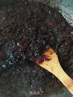 Make Rose black ginger date cream step 15