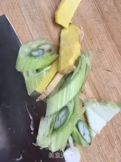 Make Pickle cabbage and yellowfish step 1