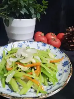 Make Celery makes fresh lilies step 6