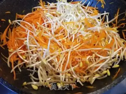 Make Three pieces of noodles step 8