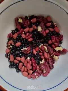 Make Three black rice paste step 0