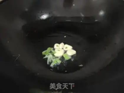 Make White mushroom fried eggs step 7