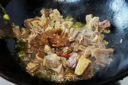 Make Beef roasted potatoes step 3