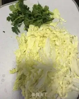 Make The cabbage rooster step 0