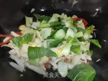 Make White mushroom fried eggs step 11