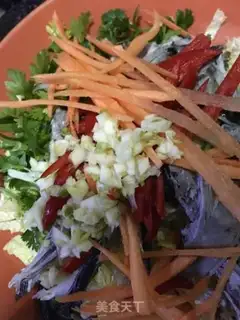 Make The cabbage rooster step 4