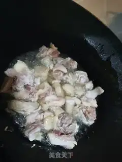 Make Spicy chicken step 1