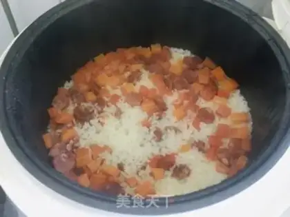 Make Sausage carrot rice step 4