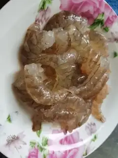 Make Homemade shrimp step 1