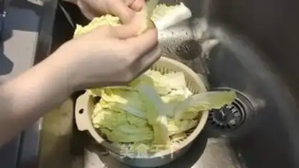Make Garlic doll food step 1