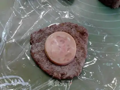 Make German ham with black hearts and potatoes and waffles step 9