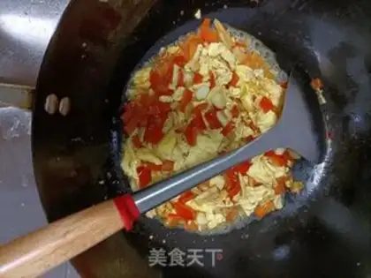 Make Red pepper carrots and fried eggs step 8