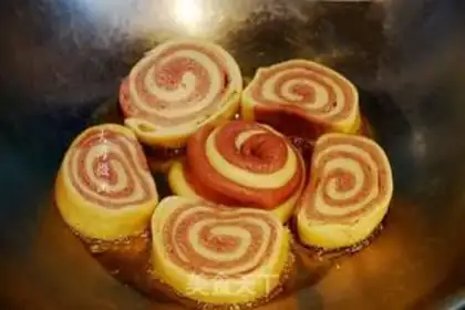 Make Eggs and buns step 3