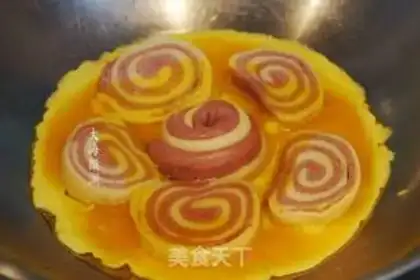 Make Eggs and buns step 4