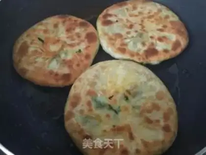 Make Three pies for the eggs and shrimp step 5